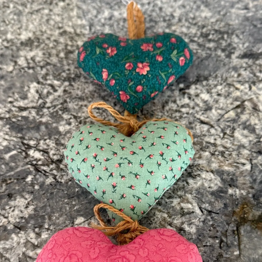 Colorful Heart-Shaped Hanging Decor - Picture 4 of 5